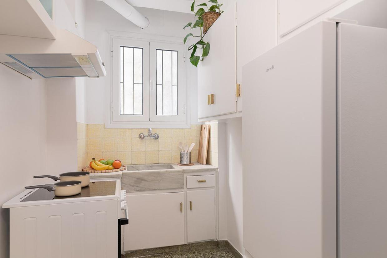 Comfort Aparment In Exarcheia Афины Экстерьер фото